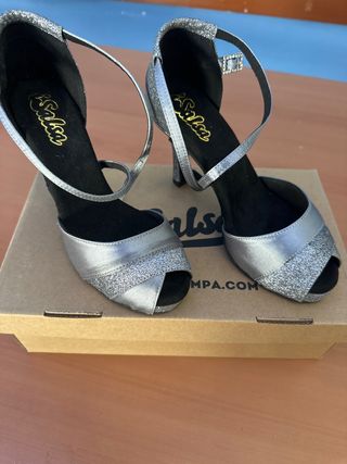 Zapatos de baile Salsa plateados