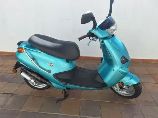 Aprilia Gulliver 50 Scooter Azul