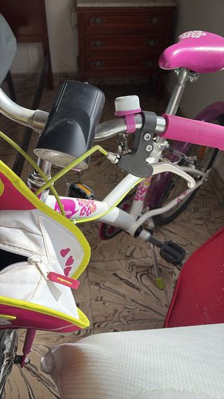 Bicicleta niña rosa y blanca