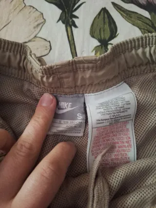 Pantalones cortos Nike beige