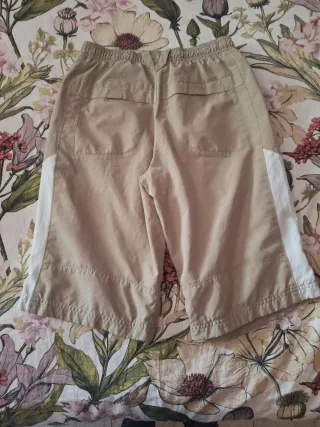 Pantalones cortos Nike beige