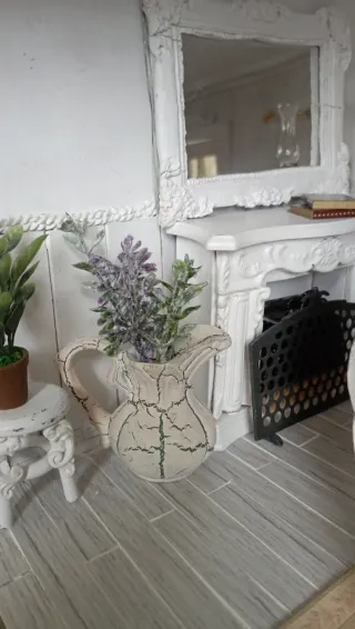 Anfora con fiori miniatura 1:12