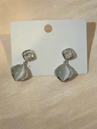 Orecchini pendenti geometrici occhio di gatto