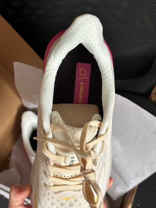 Hoka Clifton 9 Beige/Rosa
