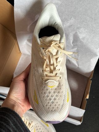 Hoka Clifton 9 Beige/Rosa