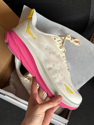 Hoka Clifton 9 Beige/Rosa