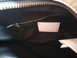 Mochila blanca pequeña