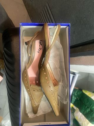 Zapatos Lola Rey Marrones y Dorados