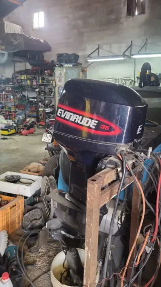 Motor fueraborda Evinrude 35