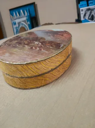 Caixa Vintage Paisagem Rio Montanhas