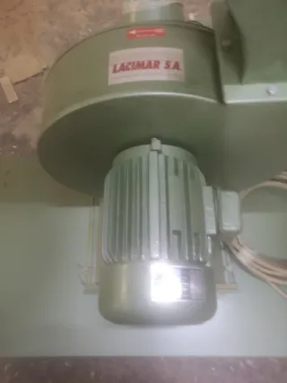 Aspirador de polvo industrial