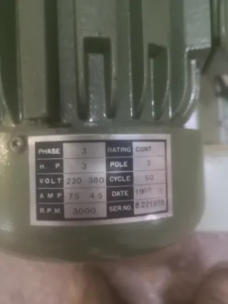 Aspirador de polvo industrial