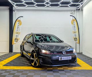 VOLKSWAGEN Golf GTI 2.0 TSI 220cv BMT