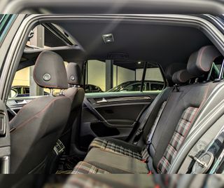 VOLKSWAGEN Golf GTI 2.0 TSI 220cv BMT