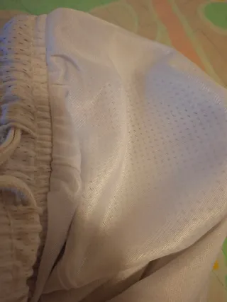 Pantaloncini bianchi con banda laterale