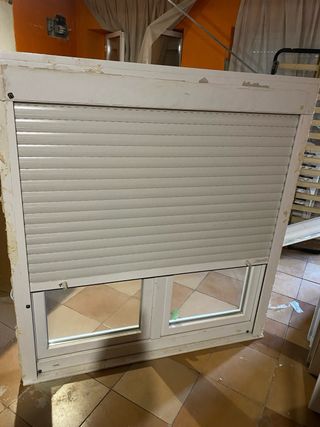 Ventana PVC doble vidrio con persiana