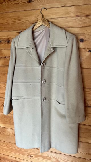 Abrigo de lana beige