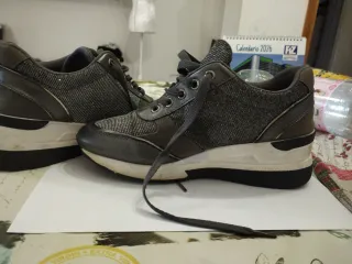 Scarpe Prendimi Vintage con lacci grigio/argento