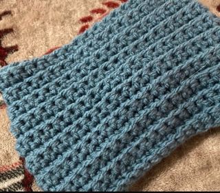 Fascia copri orecchie neonato fatta a mano