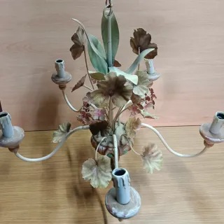 Lámpara floral metal y madera