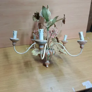 Lámpara floral metal y madera