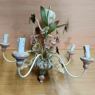 Lámpara floral metal y madera