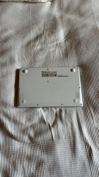 Portátil Asus oro rosa