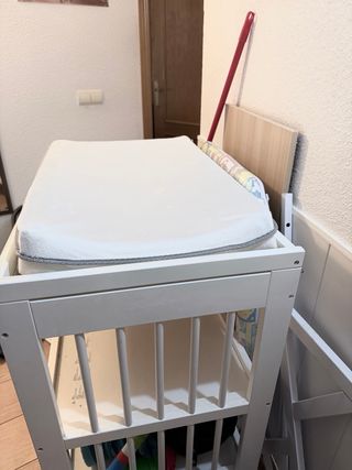 Cambiador de bebé blanco ikea