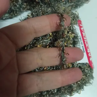 3 Ovillos de lana Persia Mondial