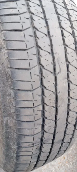 Bridgestone 255/70 R16 111T Neumático