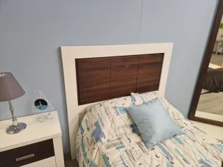 Dormitorio juvenil blanco y nogal