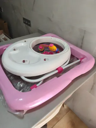 Bright Starts caminador Rosado bebe