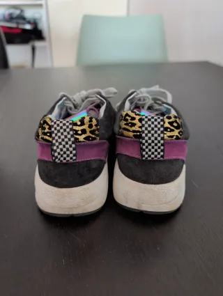 Zapatillas B448 Negro y Dorado