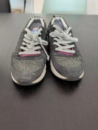 Zapatillas B448 Negro y Dorado