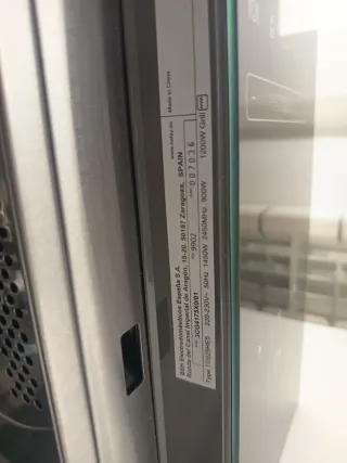 Microondas Balay Negro, para piezas o reparación.