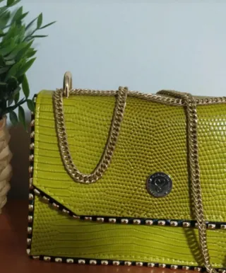 Bolso Lola Casademunt verde y dorado