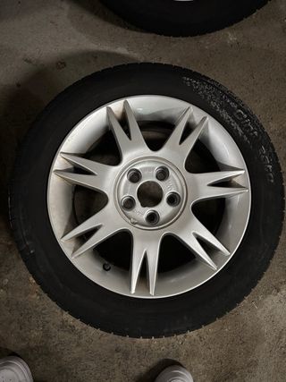 Llantas 15” SEAT Ibiza 6L con neumáticos nuevos