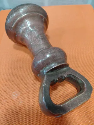 Pesa antigua de bronce 7 lb- Ponderal español