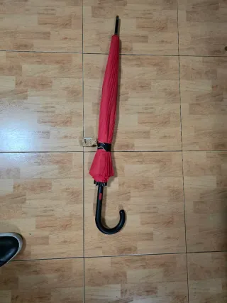 Paraguas rojo