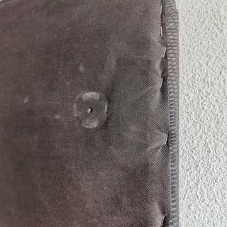 Base de cama seminueva, ligera y robusta