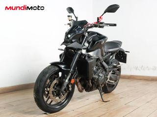 YAMAHA MT 09