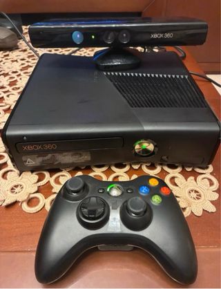 Xbox 360 Kinect 4GB Negra
