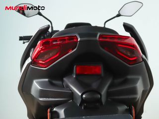 YAMAHA X-MAX 125