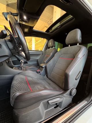 Volkswagen Golf GTI PERFORMANCE 2018