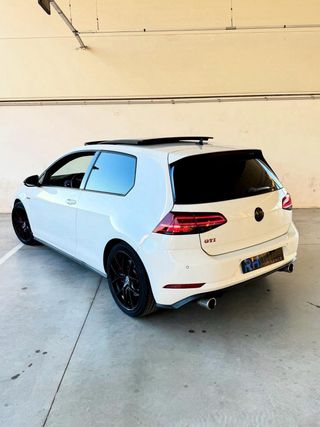 Volkswagen Golf GTI PERFORMANCE 2018