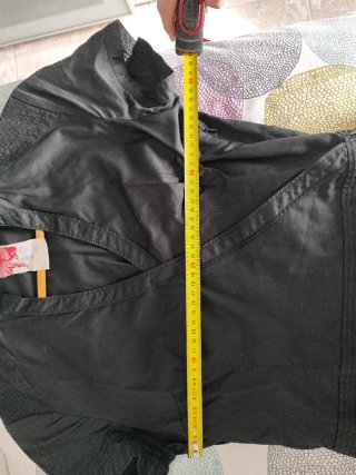 Vestido cruzado negro estilo japo