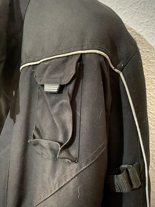 Chaqueta de moto negra