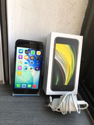iPhone SE 128 GB Negro