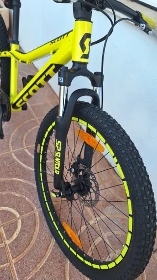 Bicicleta SCOOT MTB 24 pollici