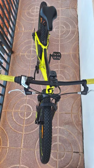 Bicicleta SCOOT MTB 24 pollici